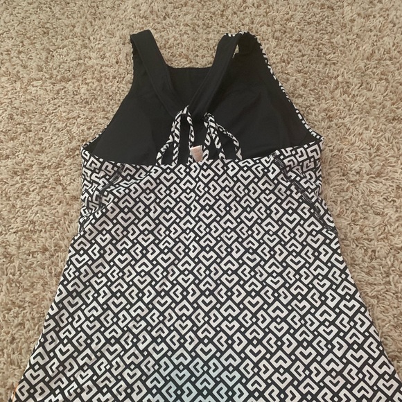 Lucy size small halter top with built in bra - Picture 2 of 7